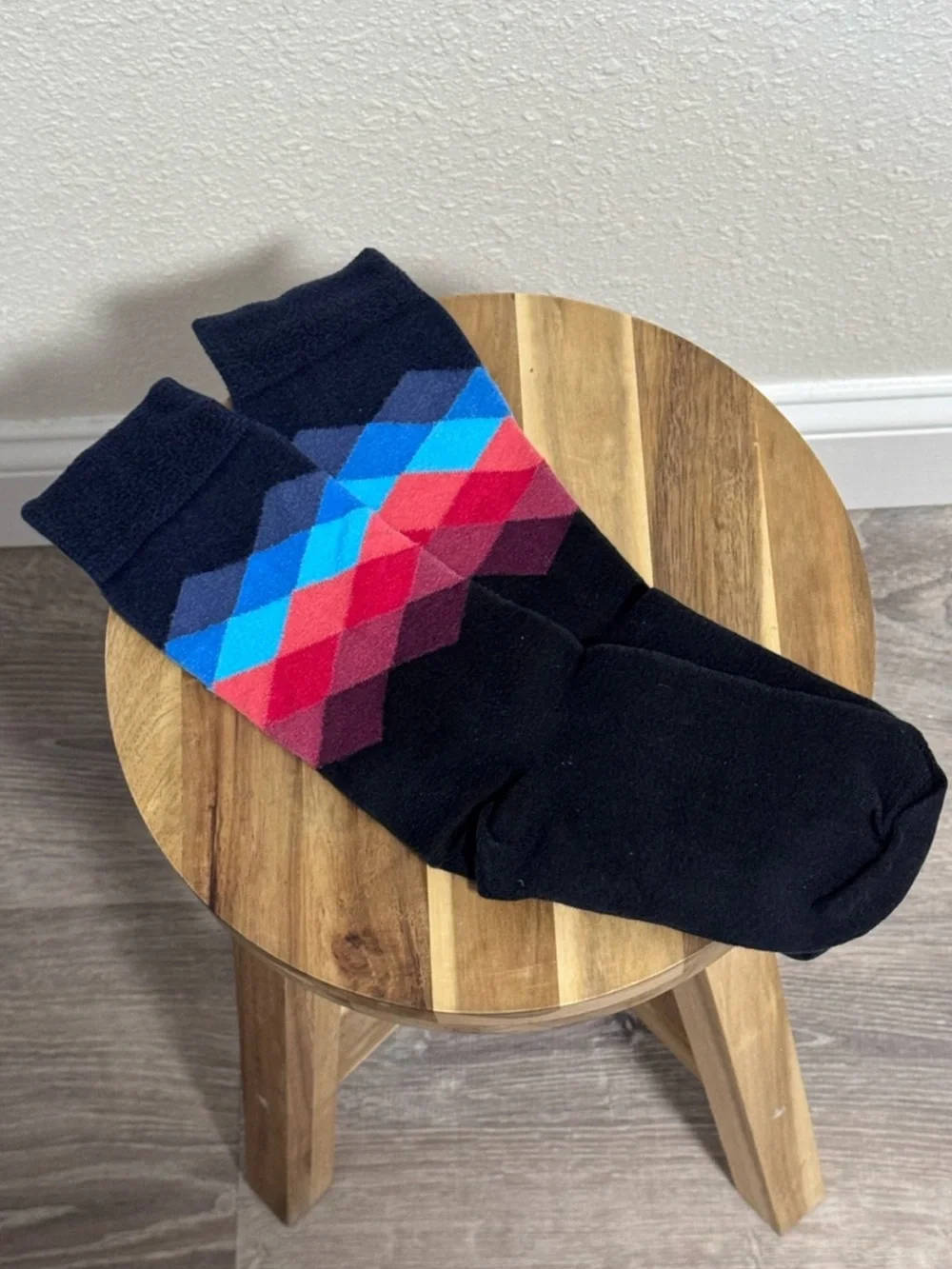 Happy Socks Unisex Colorful Argyle Crew Socks OSFM Multi-Color Blue Red Black